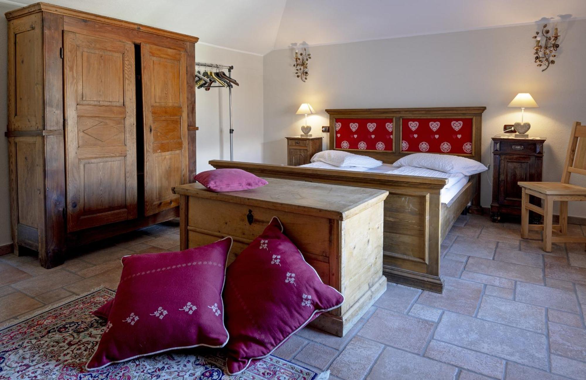 Au Petit Chevrot Aparthotel Cerise Exterior photo