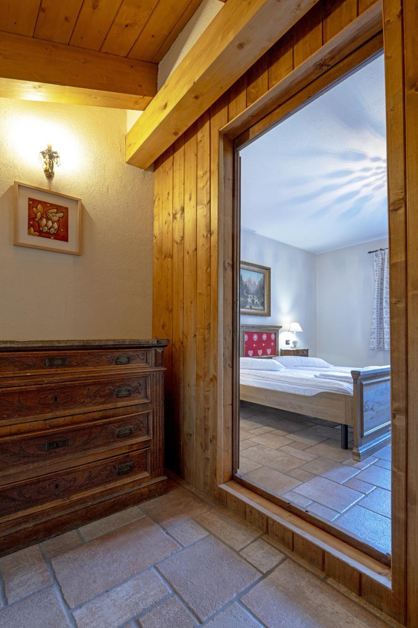 Au Petit Chevrot Aparthotel Cerise Exterior photo